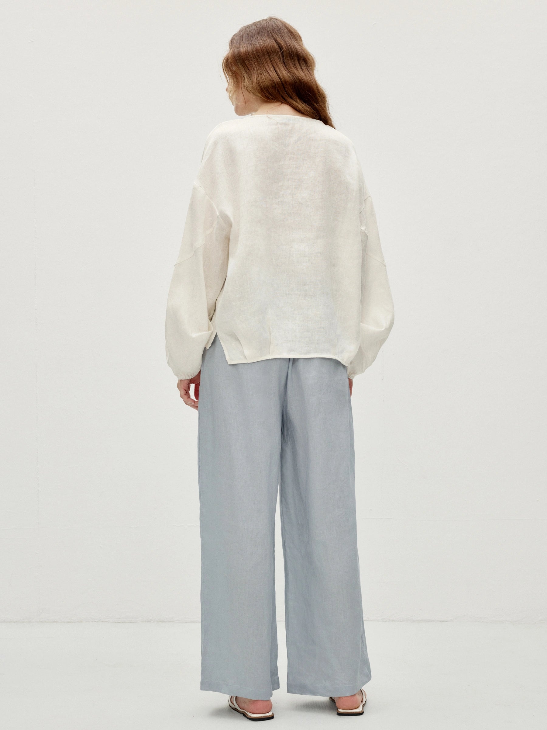 100% Linen Hand-Beaded Neckline Elastic Cuffs Blouse