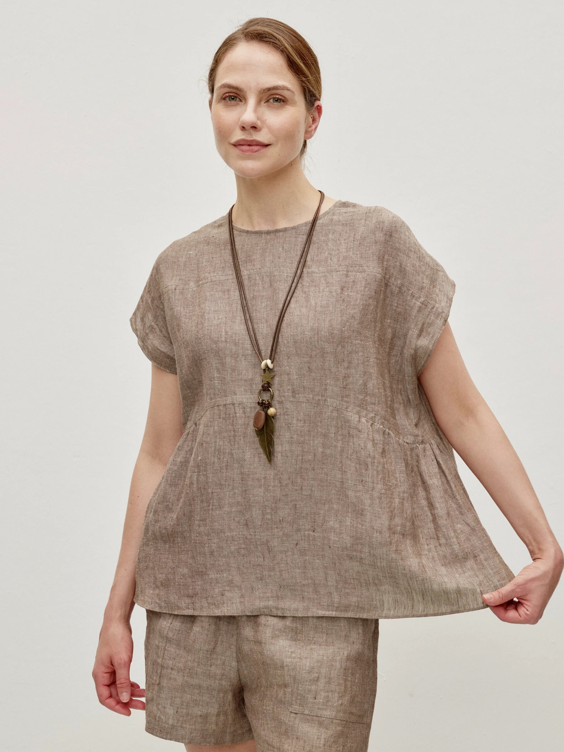 Retro Star & Leaf Pendant Double-layer Statement Necklace