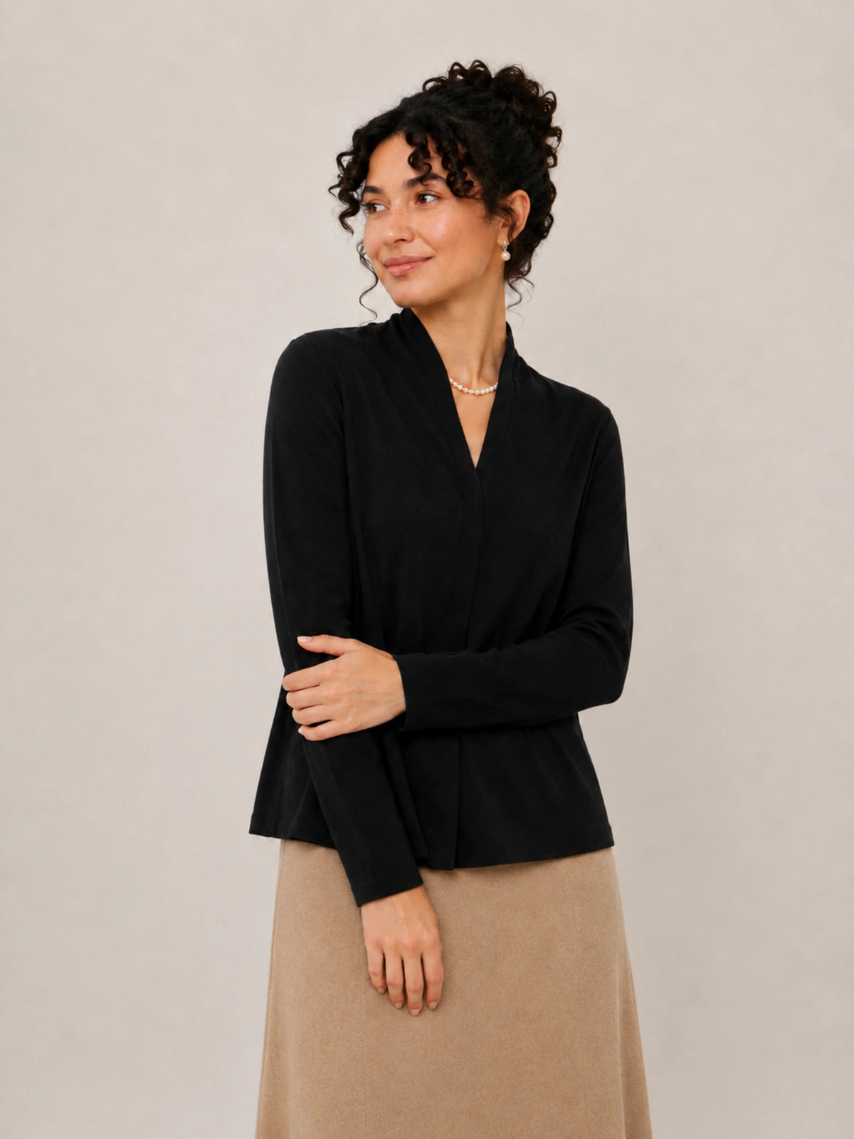 100% Superfine Merino Wool V-Neck Button-Front Cardigan
