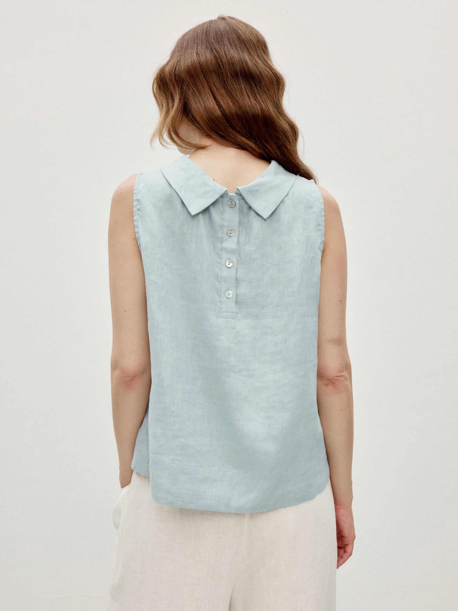 100% Linen Sleeveless Soft-Fold Collar Top