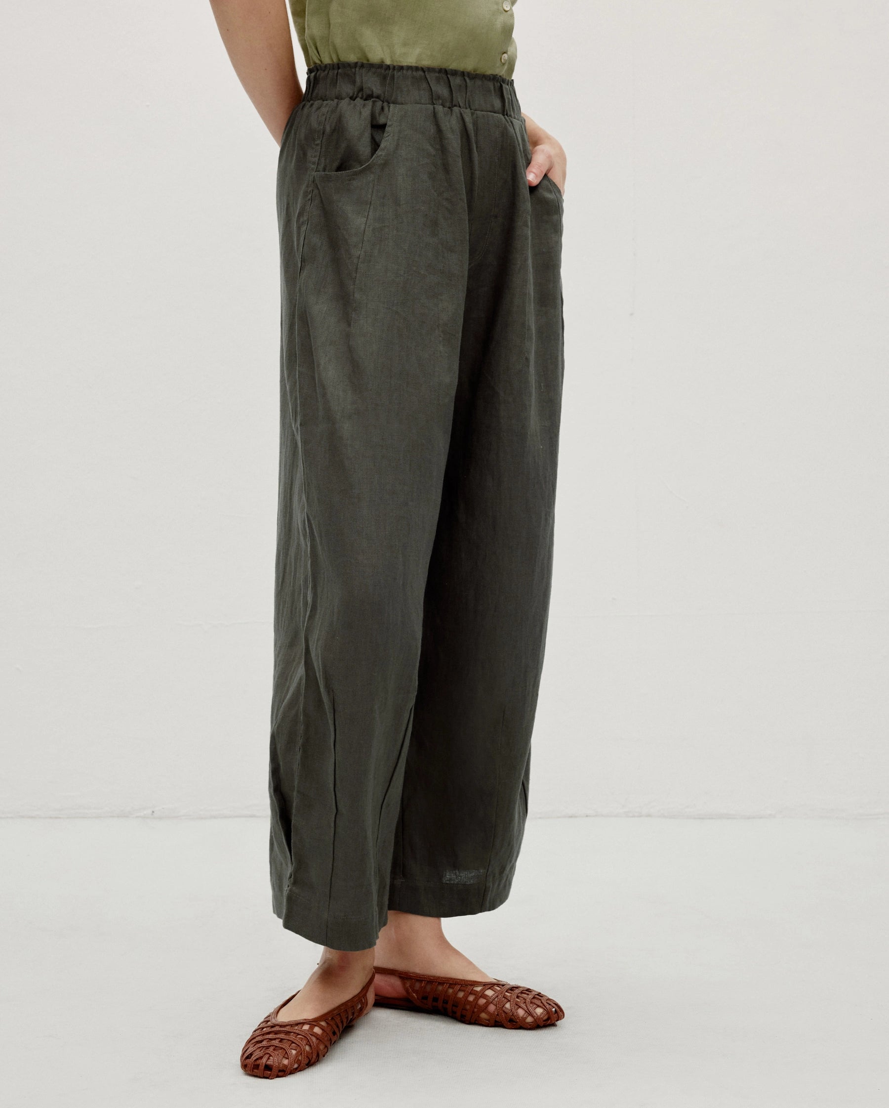 100% Linen Slant Pocket Elastic Waist Cropped Pants