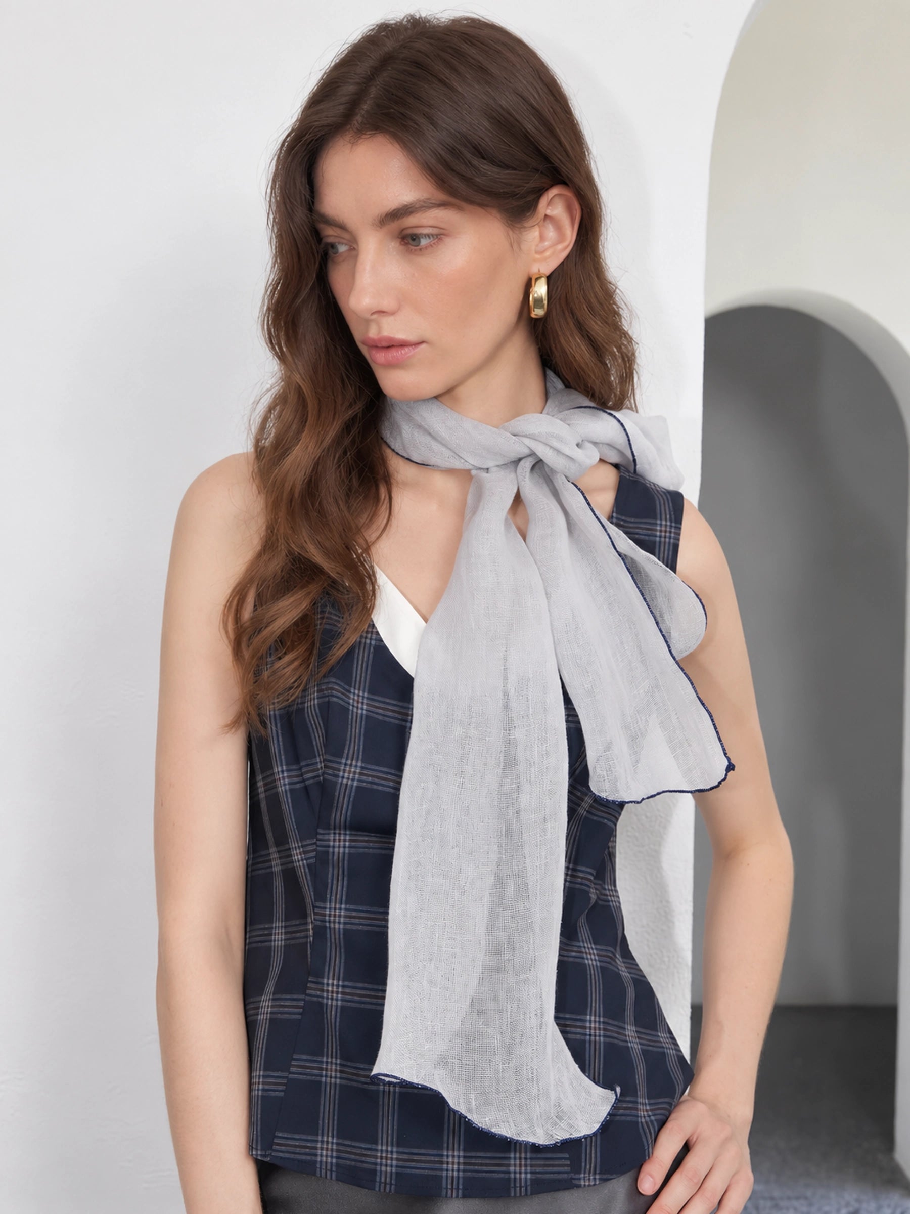 100% Linen Contrast-Trim Scarf