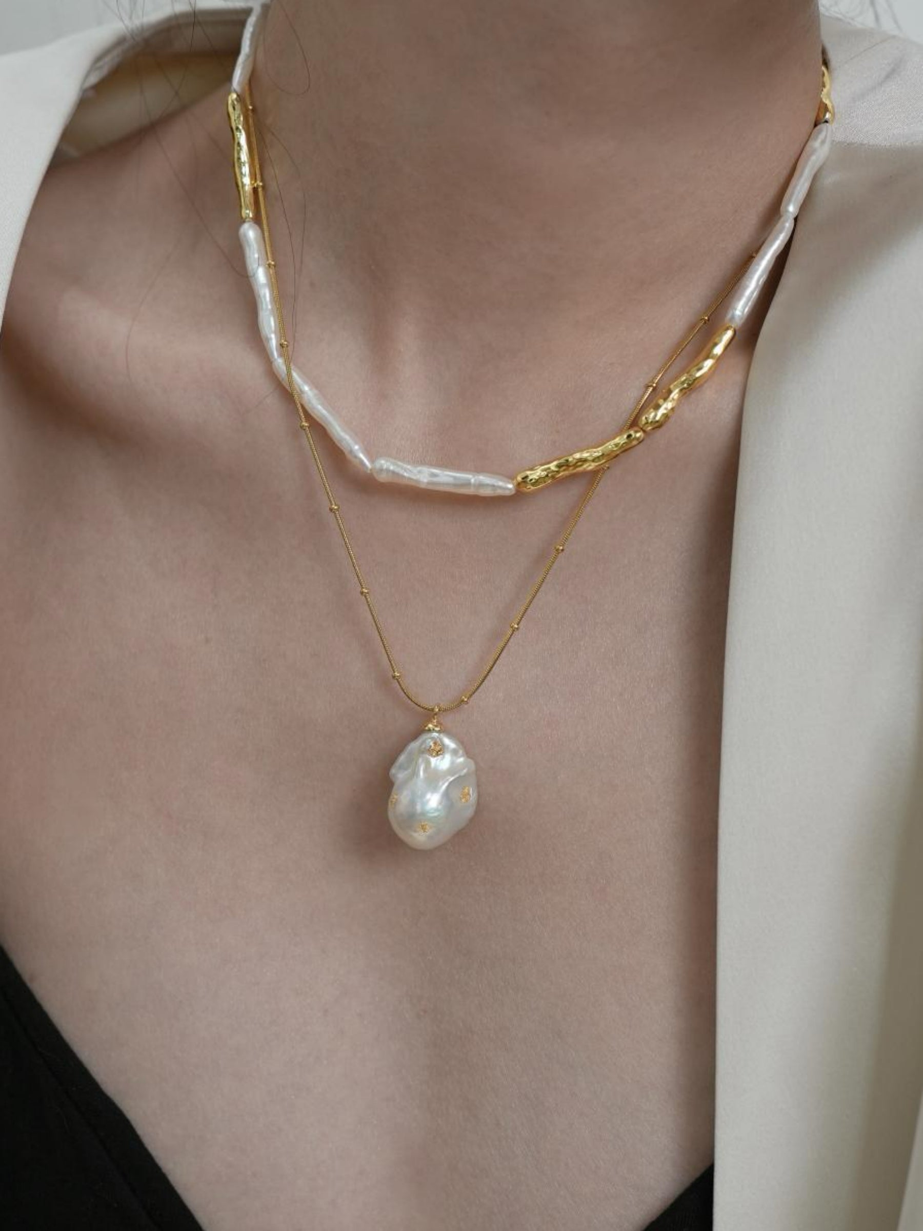 Natural Pearl Pendant Necklace
