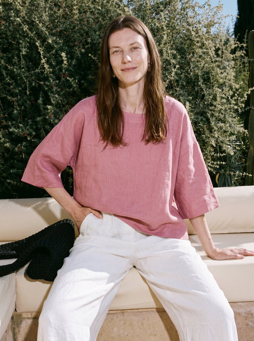 100% Linen Round Neck Half Sleeve Curved Hem Relaxed Top